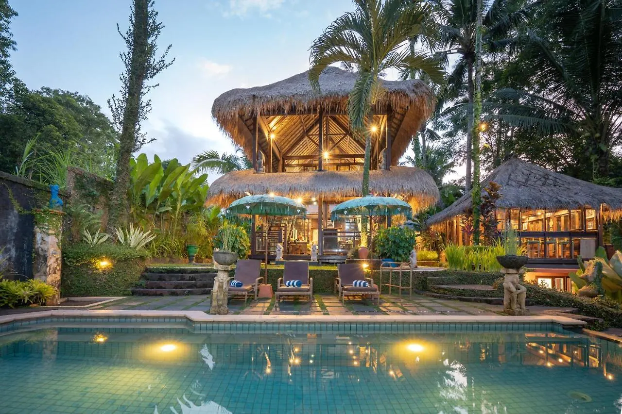 Kupu Kupu Private Villa contacts